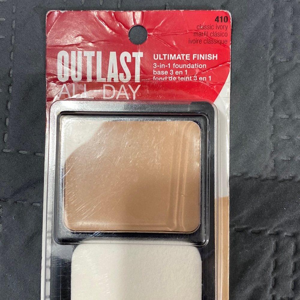 Classic Ivory 3 in 1 foundation